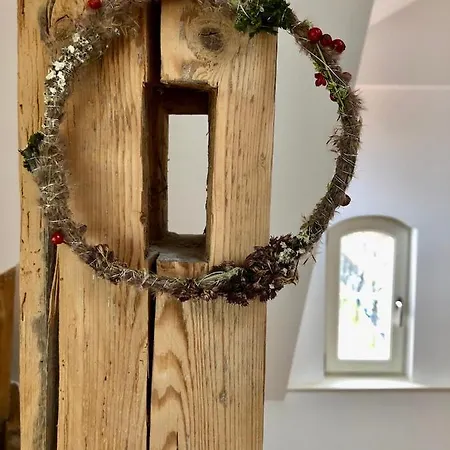 Raumausbeute Design Hoher Priester