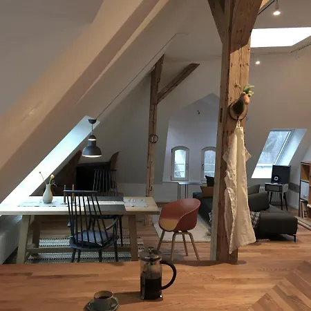 Raumausbeute Design Hoher Priester Apartment Detmold