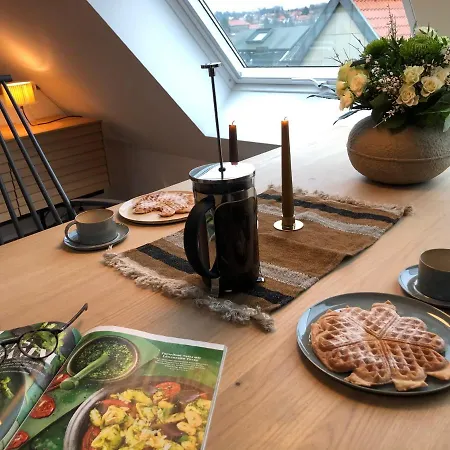 Raumausbeute Design Hoher Priester Apartment *