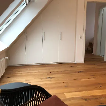 Raumausbeute Design Hoher Priester