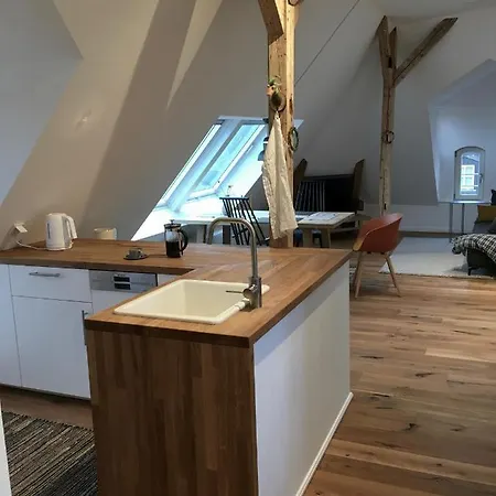 Apartment Raumausbeute Design Hoher Priester *