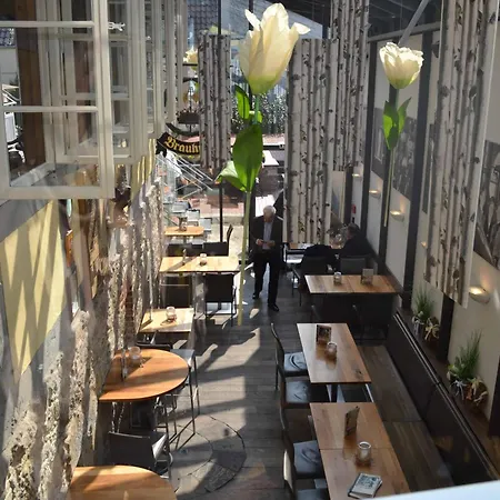 Raumausbeute Design Hoher Priester Appartamento