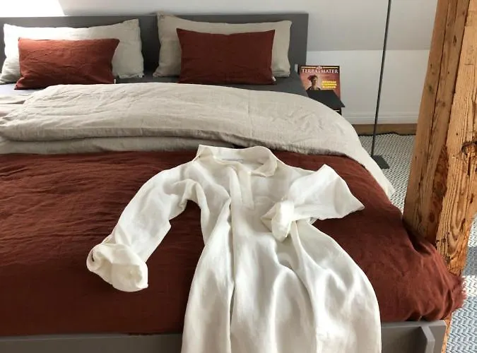 Raumausbeute Design Hoher Priester Detmold